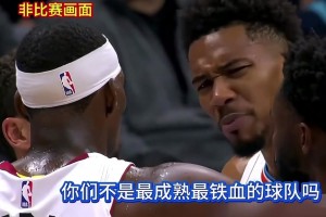 字母哥是从这个坑跳到另一个坑里
